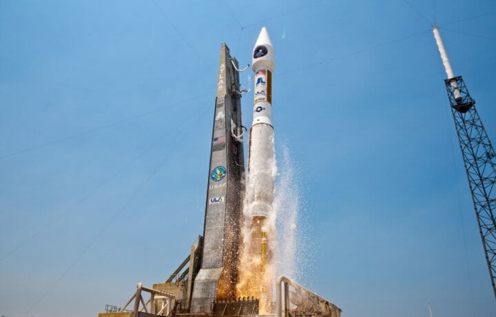 Atlas SBIRS launching