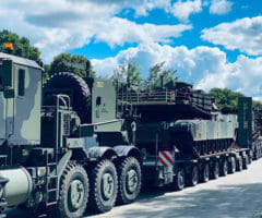 M1300 Heavy Equipment Transporter System