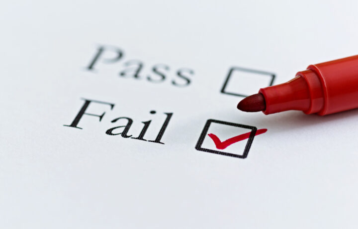 pass and fail check boxes with fail checked