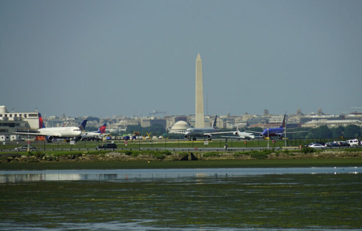 trump white house reagan airport